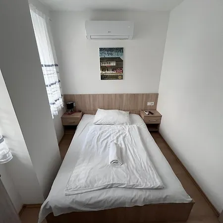 Majus 1 Vendeghaz - 3*
